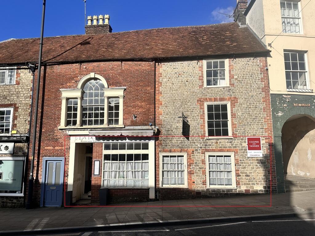 Main image of property: 28 High Street, Warminster, Wiltshire, BA12 9AF