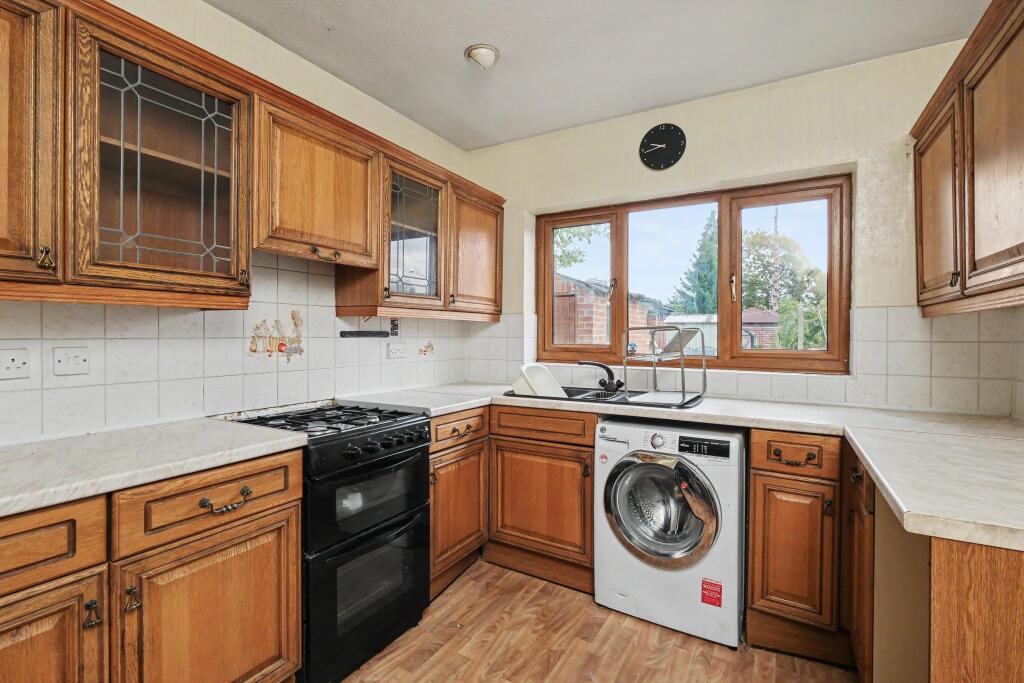 House in Milton Keynes, Wolverton and Greenleys - View 5