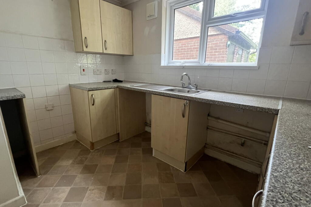 Apartment in Devizes, Wiltshire - View 3