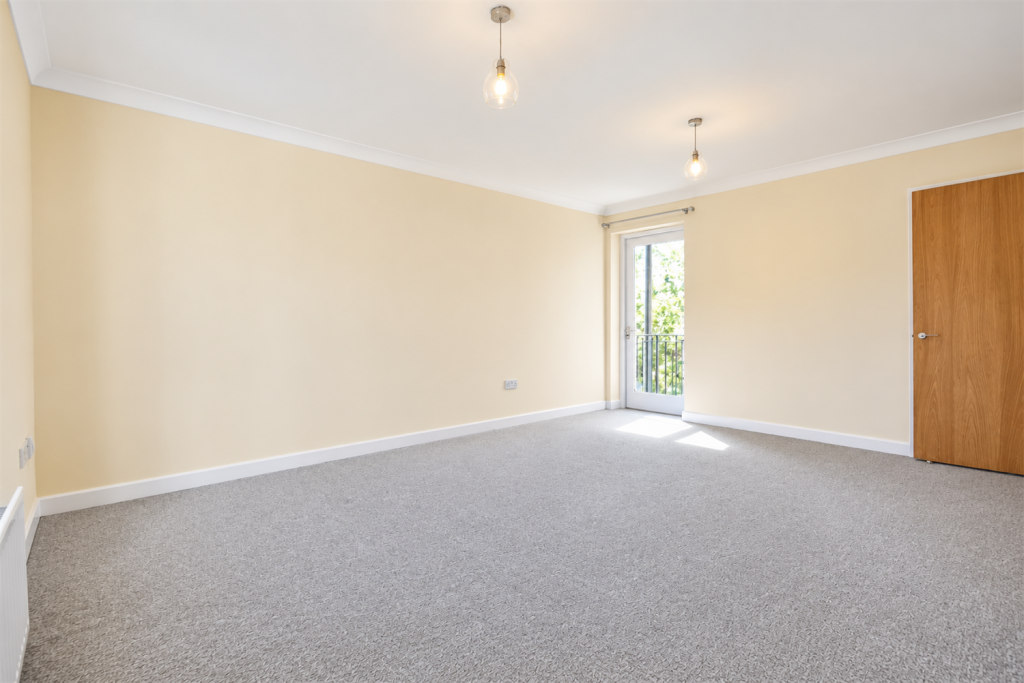 Blossom Road, Caversham Heights, Reading photo 4