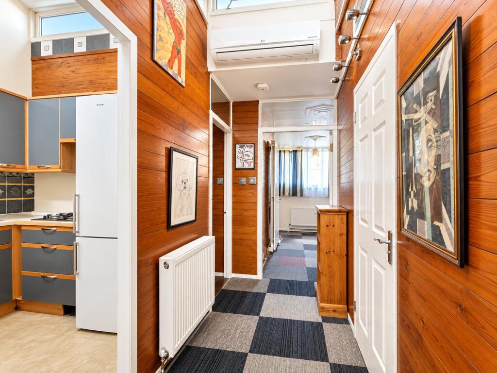 Apartment in London - View 3