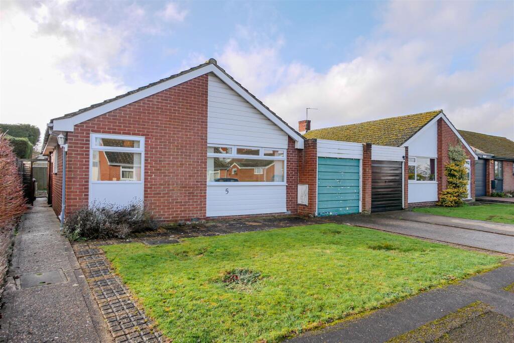 Main image of property: Orchard Close, Shillingford