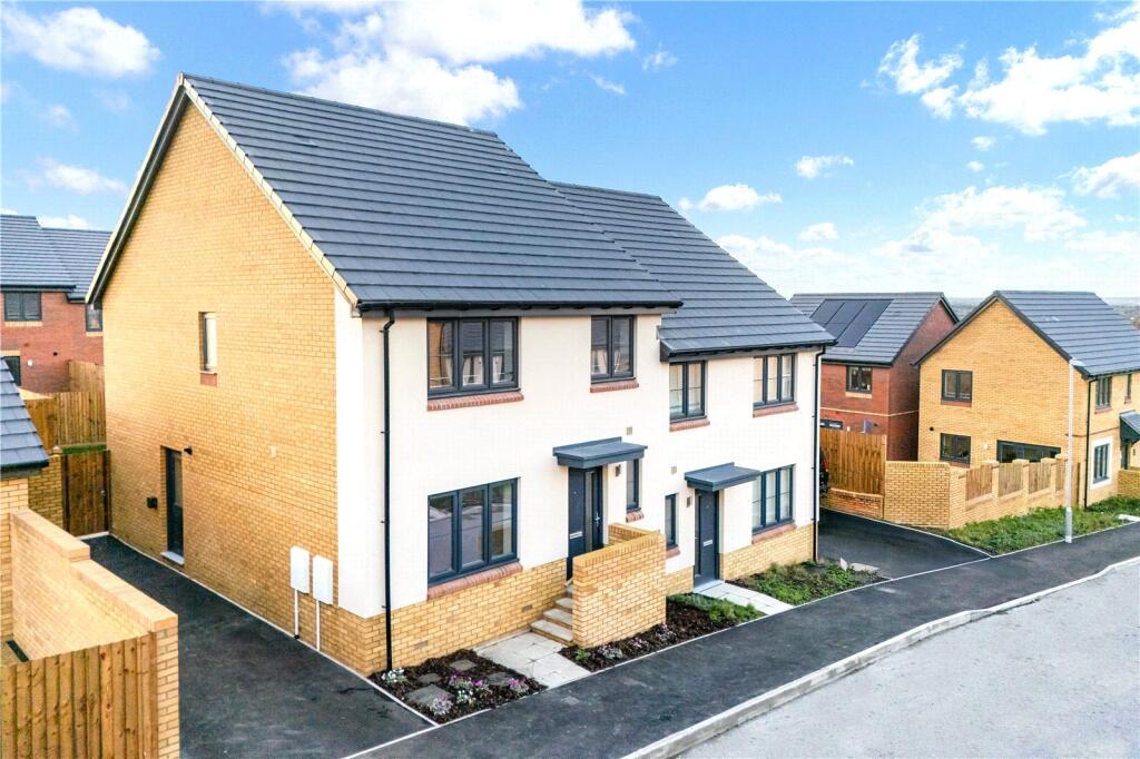 4-bed semi-detached on Leighton Park Road, Westbury Leigh, £375,000