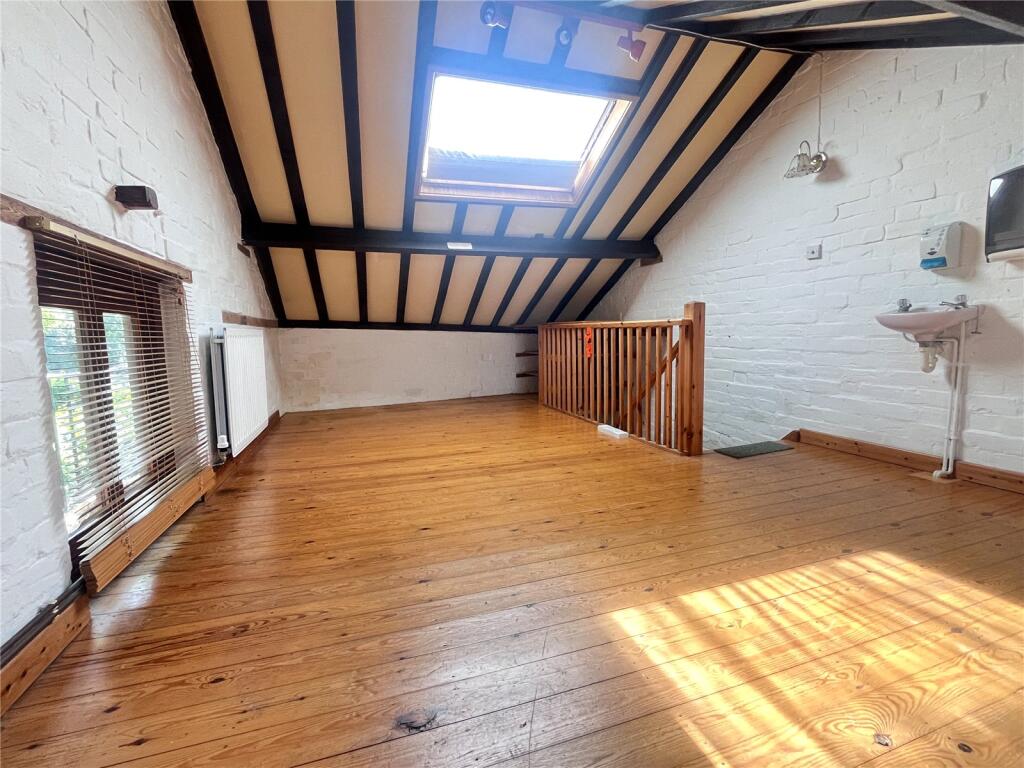 House in Shrewsbury, Sutton Park - View 4