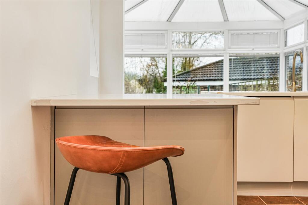 Additional image 43 of Hawthorn Crescent, Baildon, Shipley