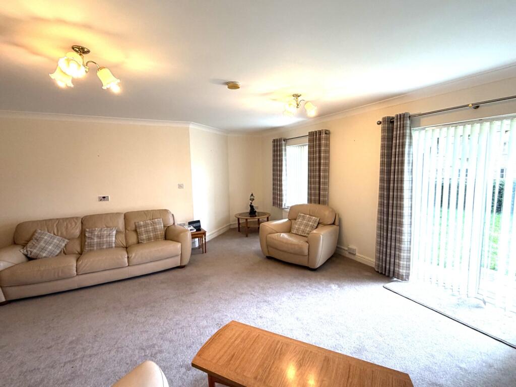 Apartment in Kirklees, East Bierley - View 4