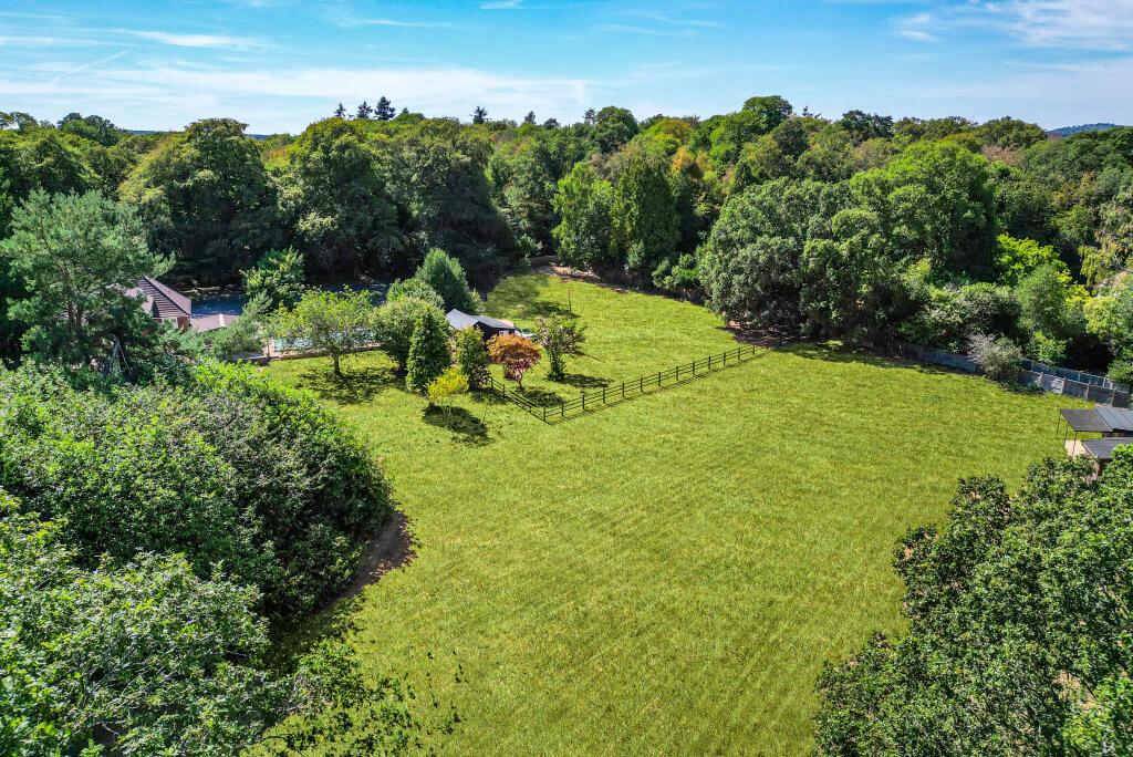 House in Guildford - View 5