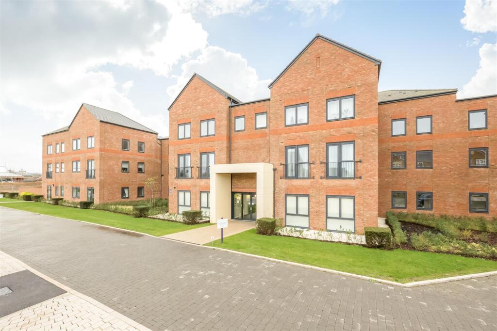 2-bed other on 1 Empress Drive, Wallingford, £240,000