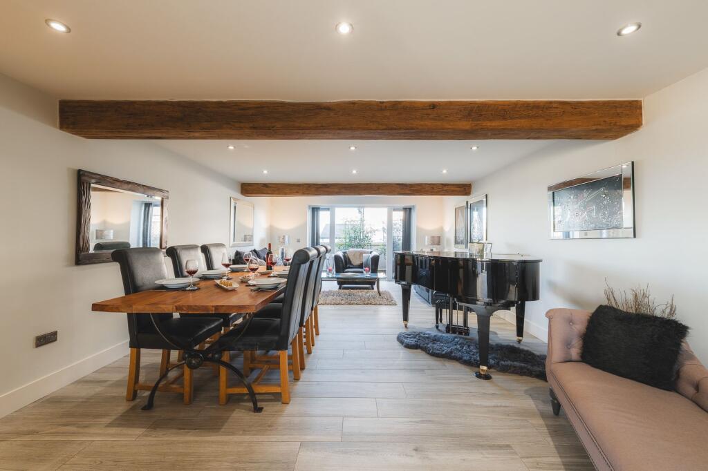 Over 3000sqft Barn - Millstone House, Well Lane, Weaverham, CW8 3PE photo 4