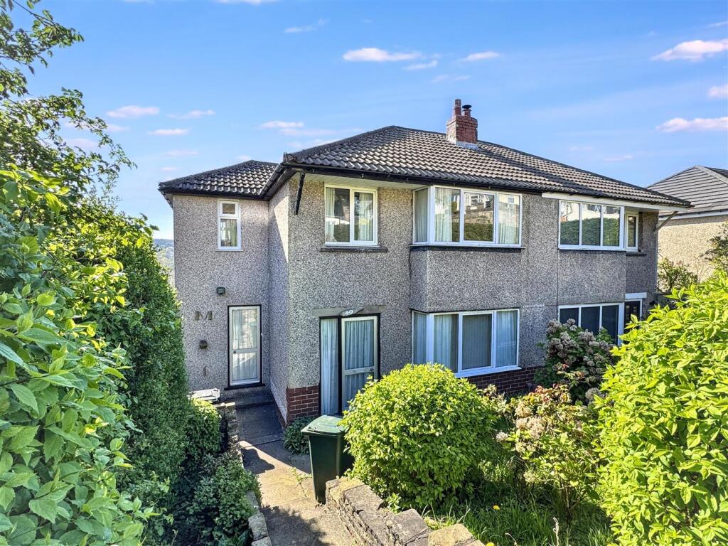 Main image of property: Hainworth Wood Road North, Keighley, BD21 5NF
