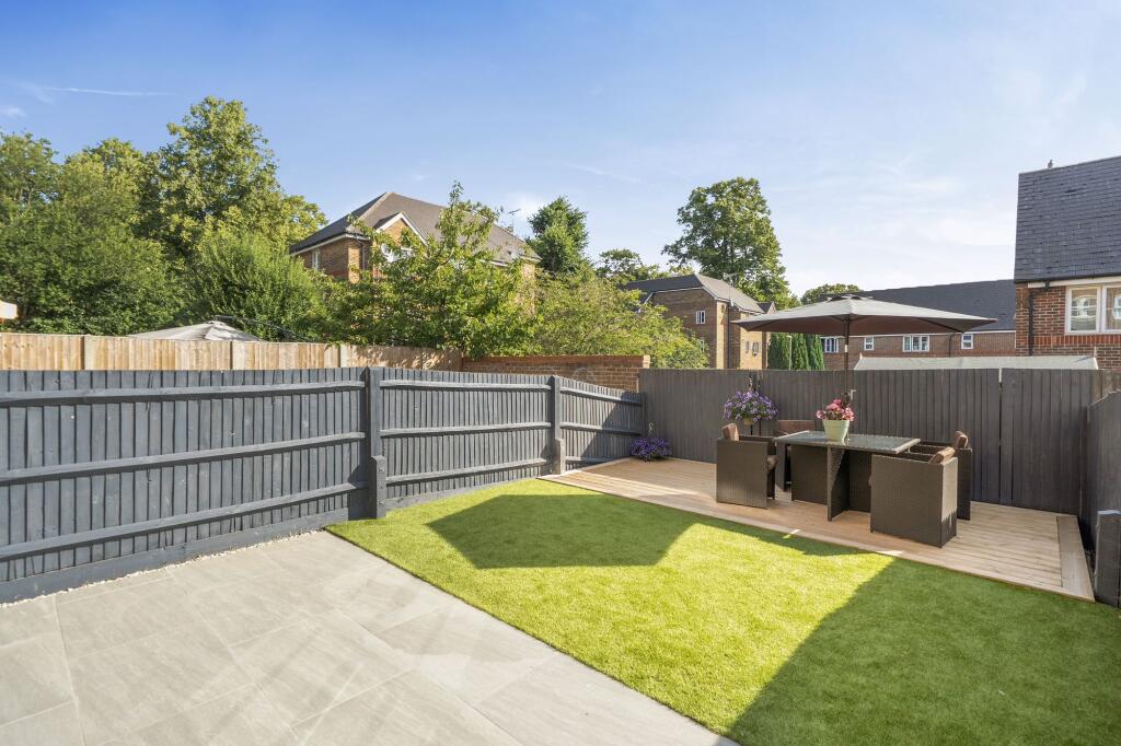 House in Kingston upon Thames - View 4