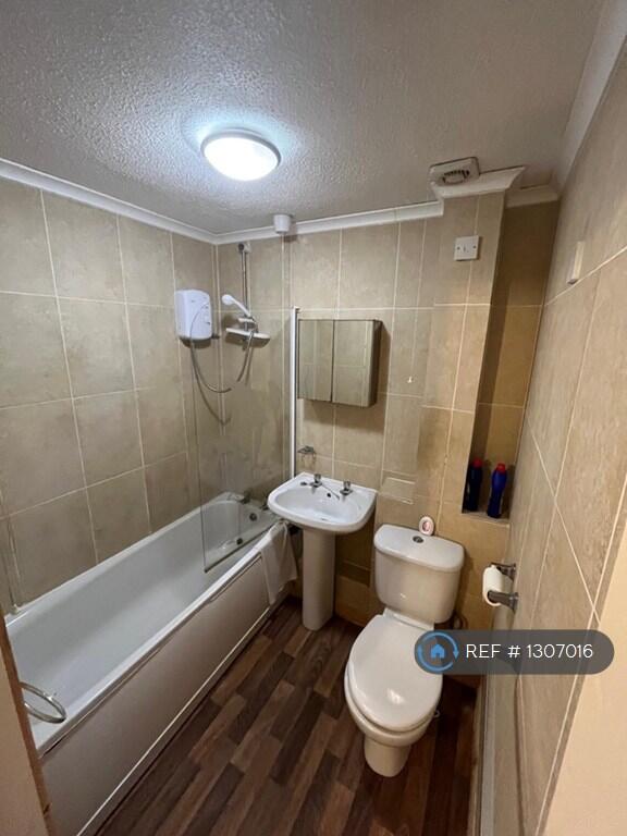 House in Peterborough - More