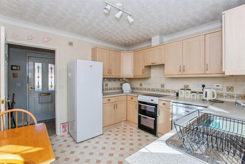 House in Fenland, Elm - More