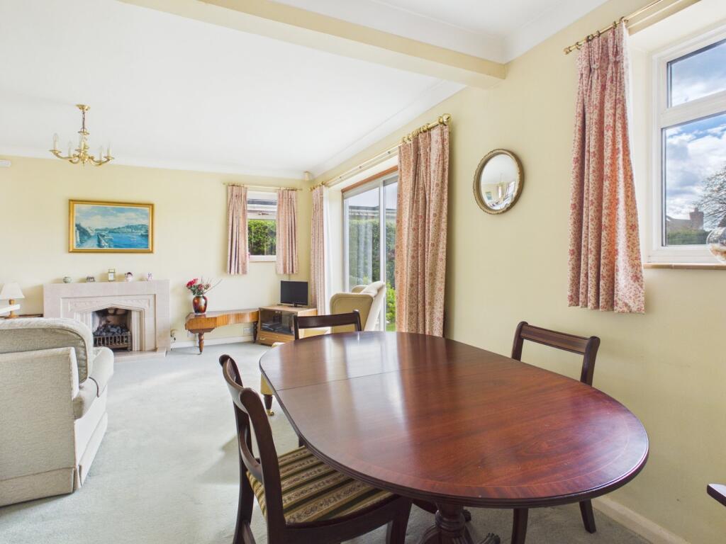 House in Hemel Hempstead - More