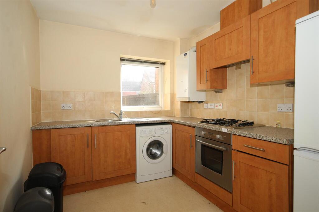 Apartment in Wakefield - View 2
