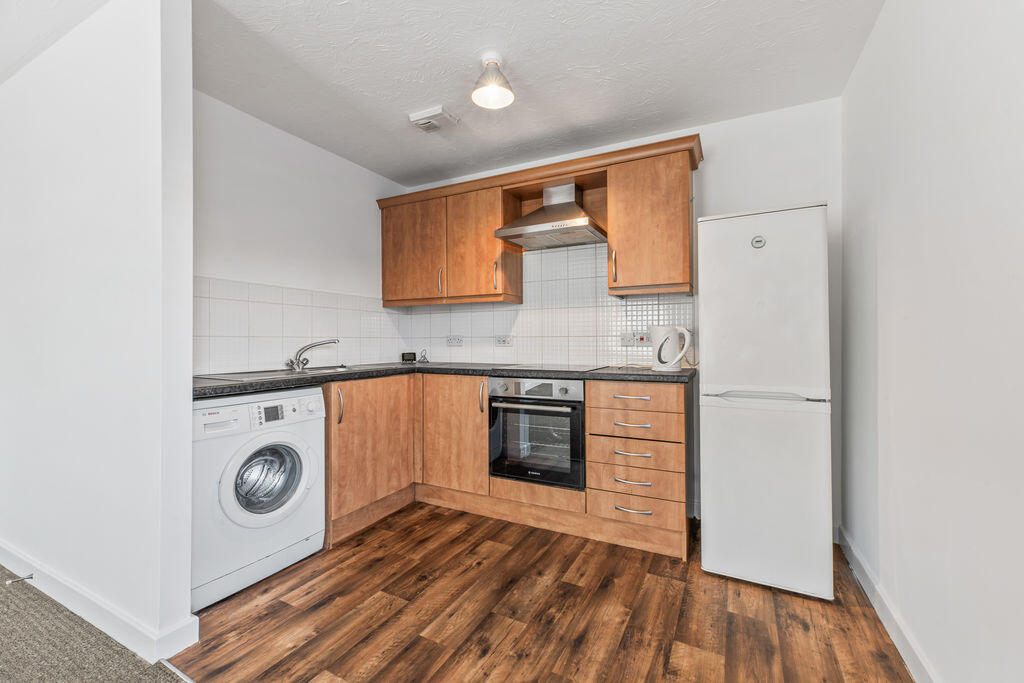 Apartment in Warrington - View 5
