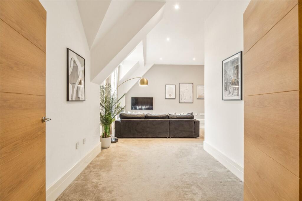 Perpetual House, Station Road, Henley on Thames, Oxfordshire, RG9 - View 5