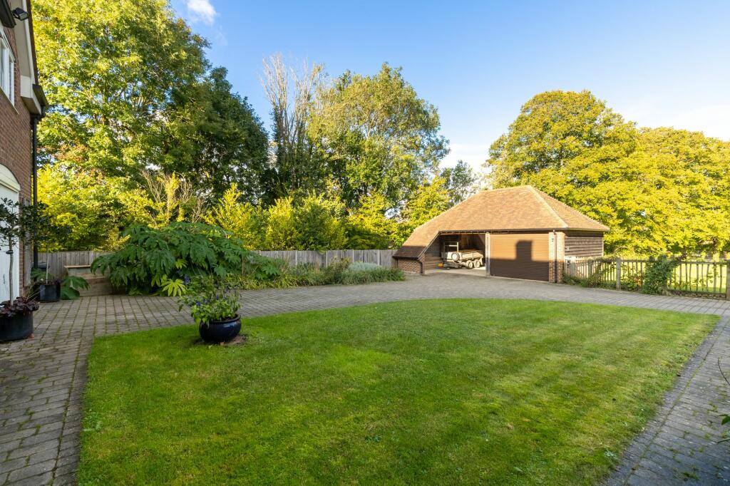 West End, Ashwell, SG7 photo 3