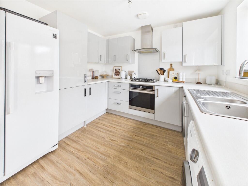 Mansell Road, Patchway, Bristol, South Gloucestershire, BS34 photo 3