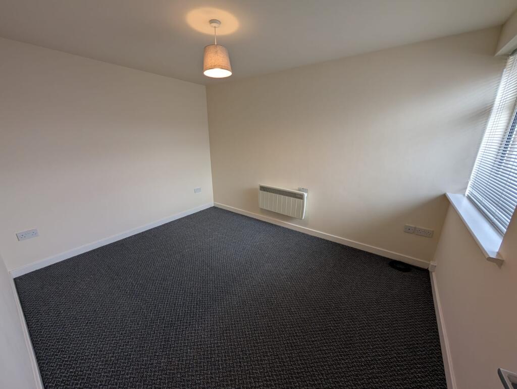 Apartment in Preston - More