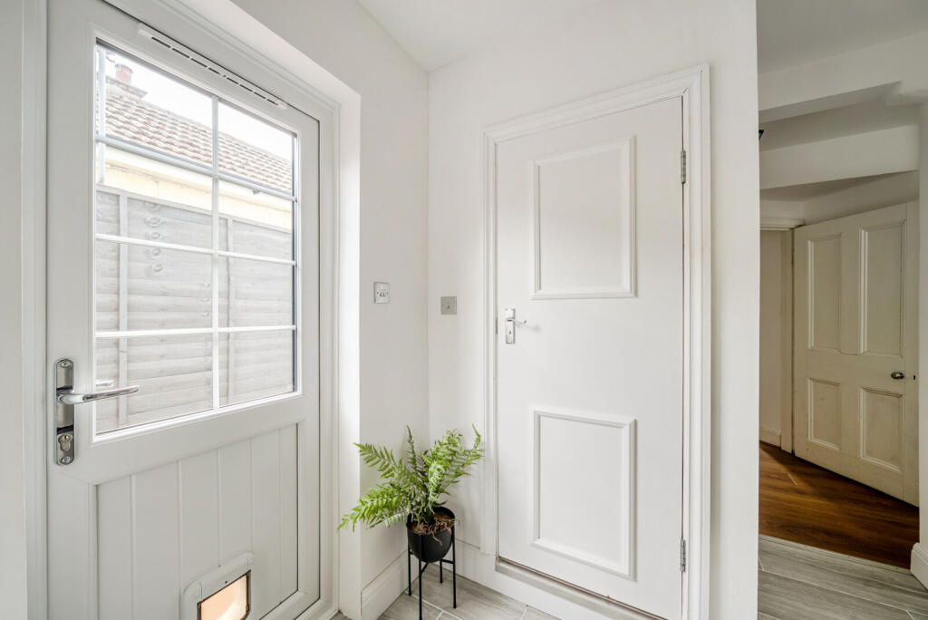House in Woking, Surrey - More