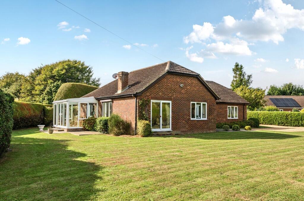 Main image of property: Milford Road, Barton on Sea, New Milton, BH25