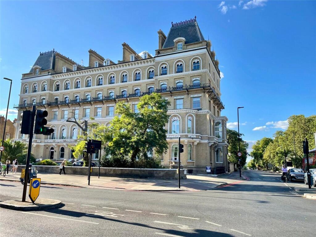 Main image of property: Clapham Common North Side, London, SW4