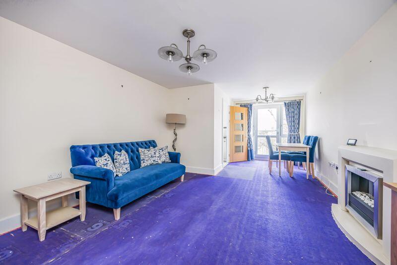 Carmarthen Avenue, Portsmouth - View 5