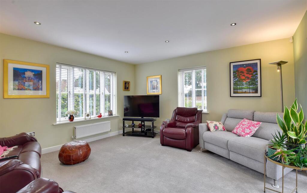 House in Tonbridge - View 4