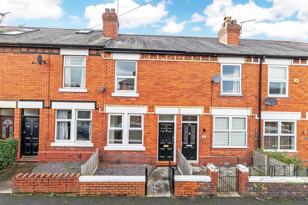 Main image of property: Gaskell Street, Stockton Heath, WA4