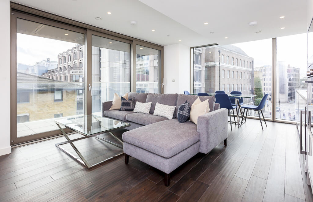 Main image of property: Royal Mint Street, Tower Hill, E1