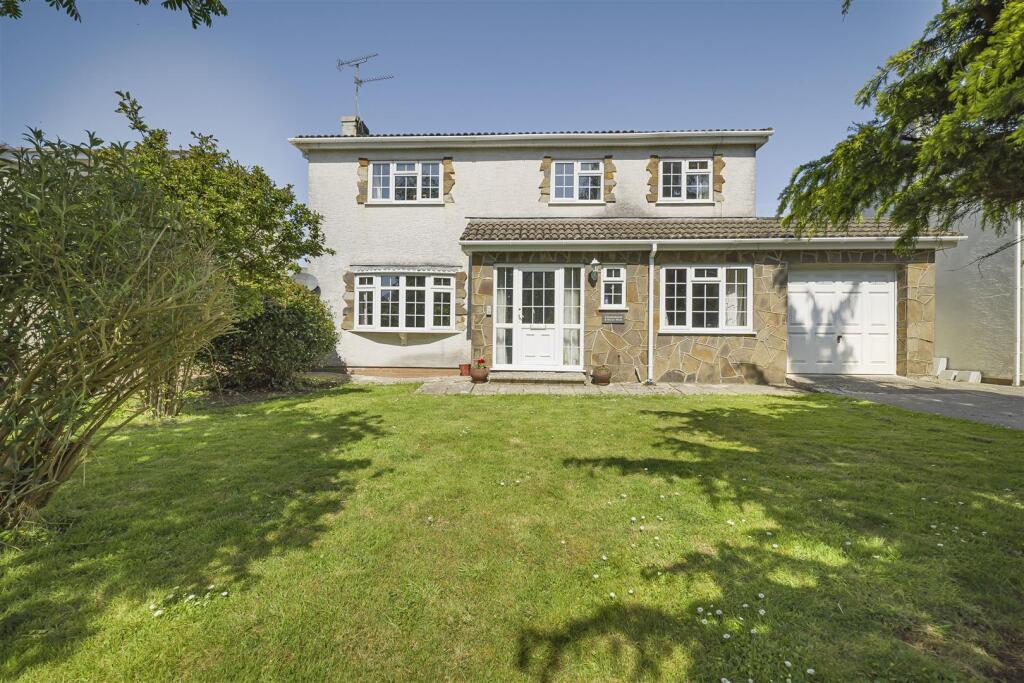 4-bed detached on River Walk, Cowbridge, £775,000