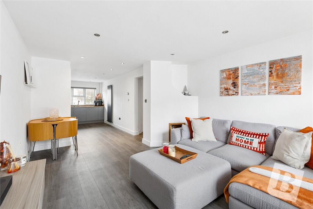 Main image of property: Kenilworth Place, Noak Bridge, Essex, SS15