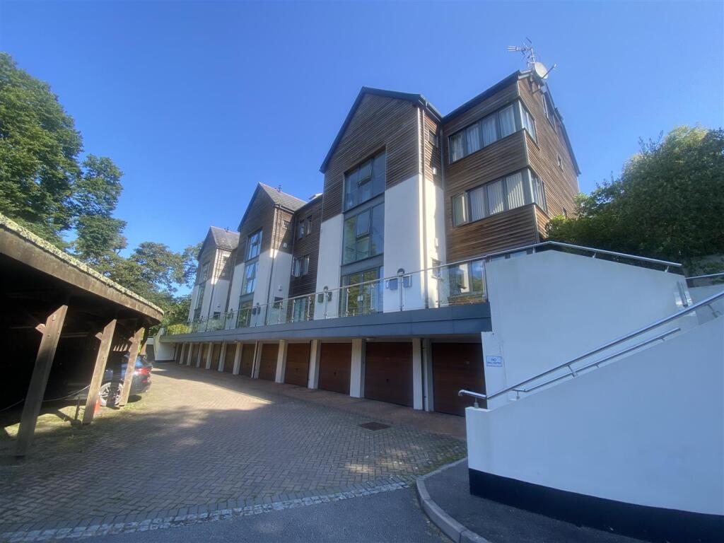 Main image of property: Malpas