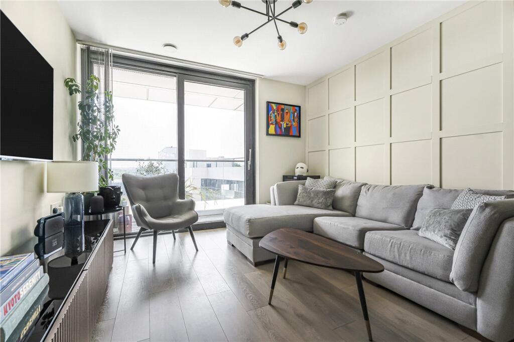 Main image of property: Wells Terrace, London, N4