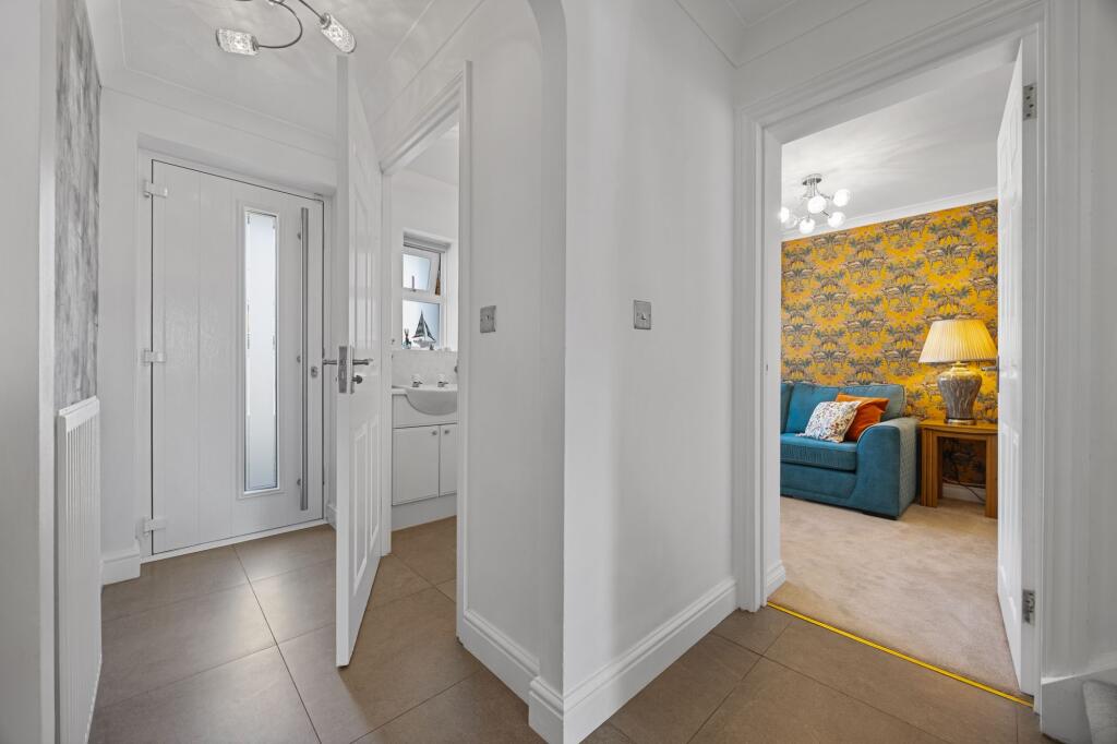 House in Cardiff, Llantwit Fardre - View 4