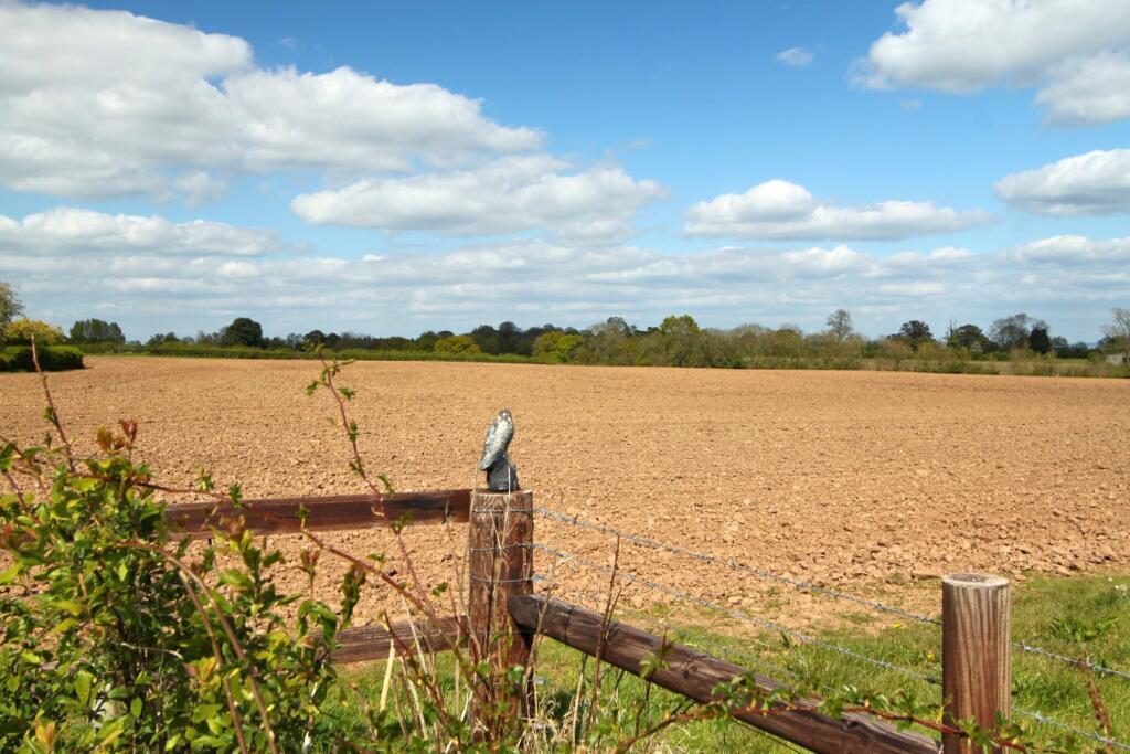 Vinecroft, Wanswell, Nr. Berkeley, GL13 photo 2