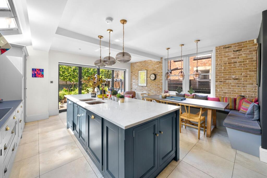House in Harrogate, West End Park - View 4