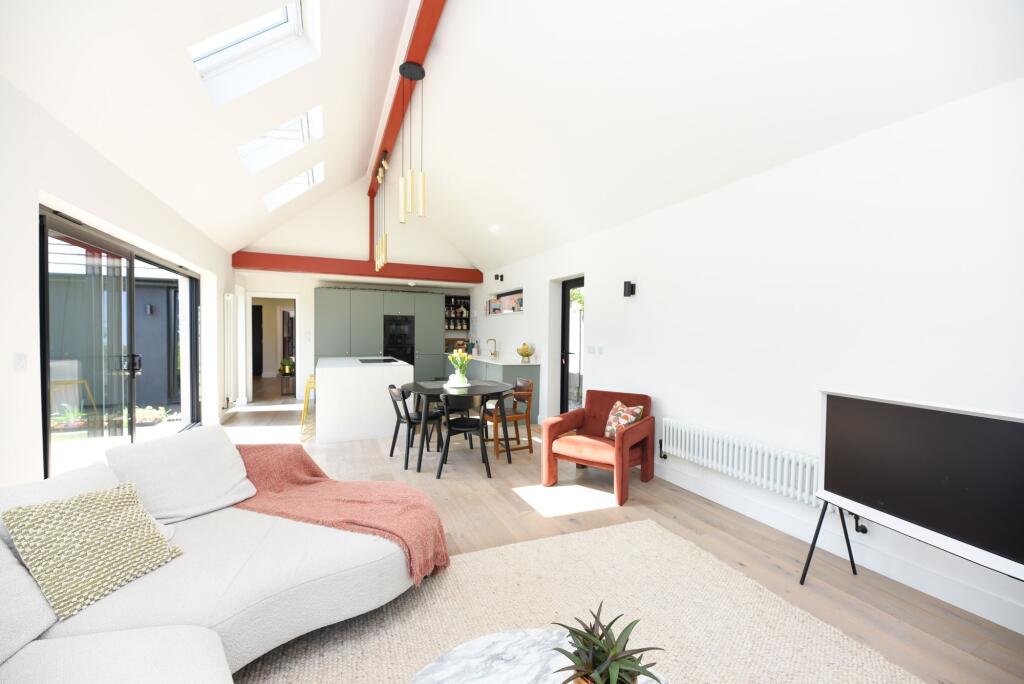 House in Huntingdonshire, Oxmoor, Huntingdon - View 3