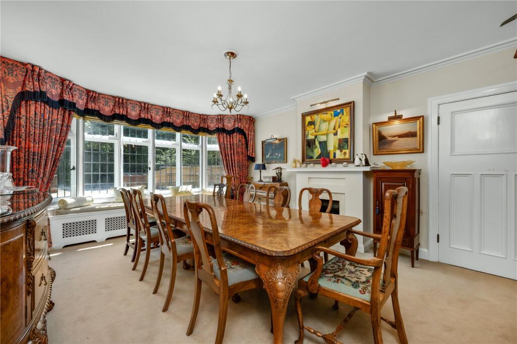 House in Woking, Surrey - View 6