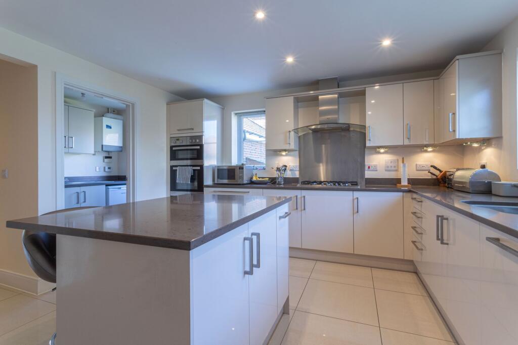House in Reading - View 5