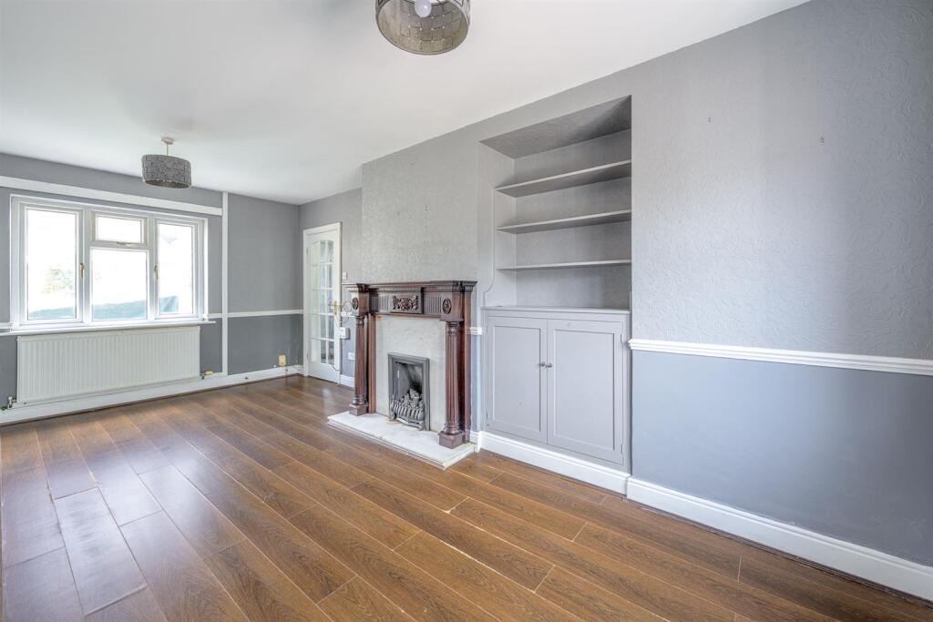 House in Dudley - View 3