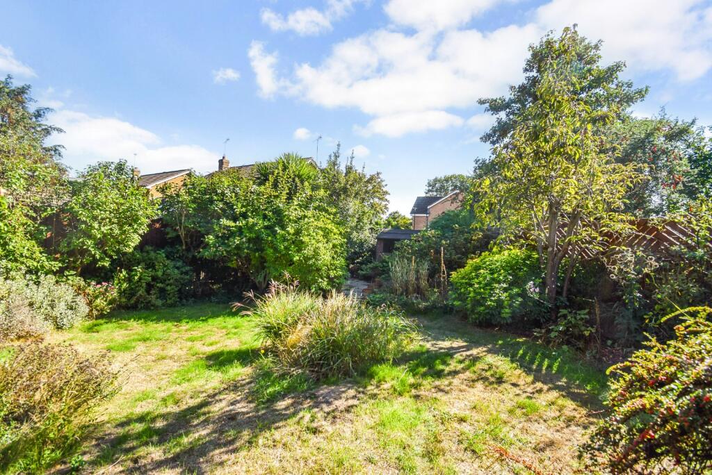 House in Slough - View 5