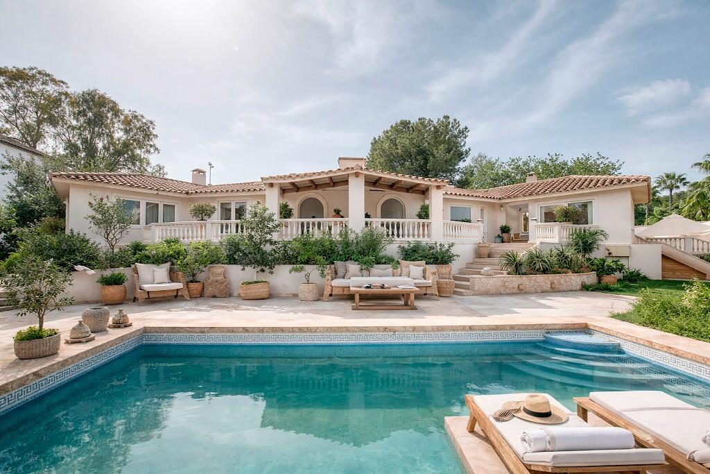 Main image of property: Benahavís, Málaga, Andalusia