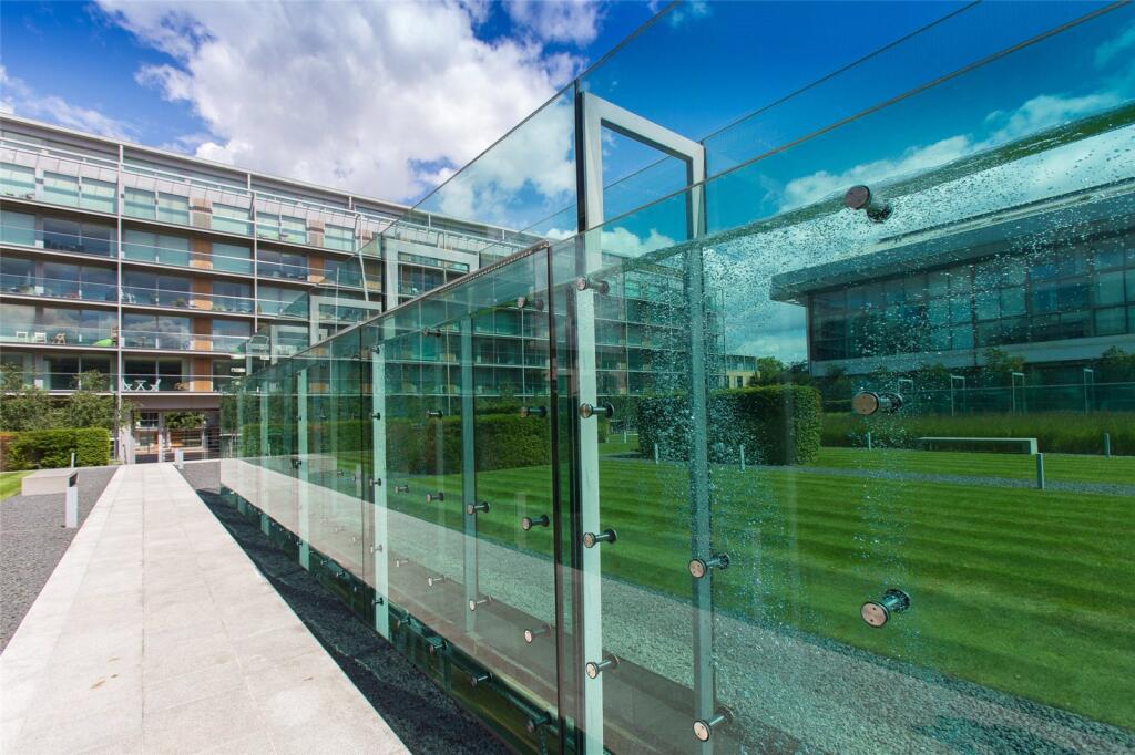 Highbury Stadium Square, London photo 3
