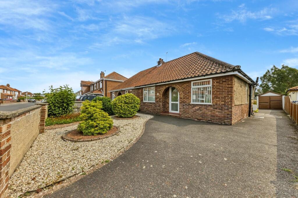 3-bed semi-detached on Blenheim Crescent, Norwich, £280,000