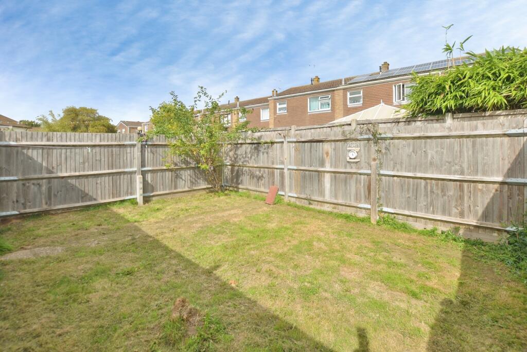 Apartment in Ashford, Kent - View 2