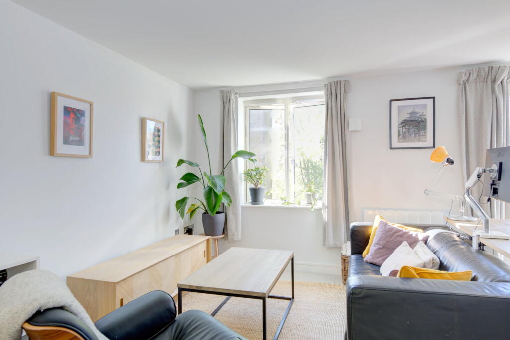 Apartment in Bath - View 4