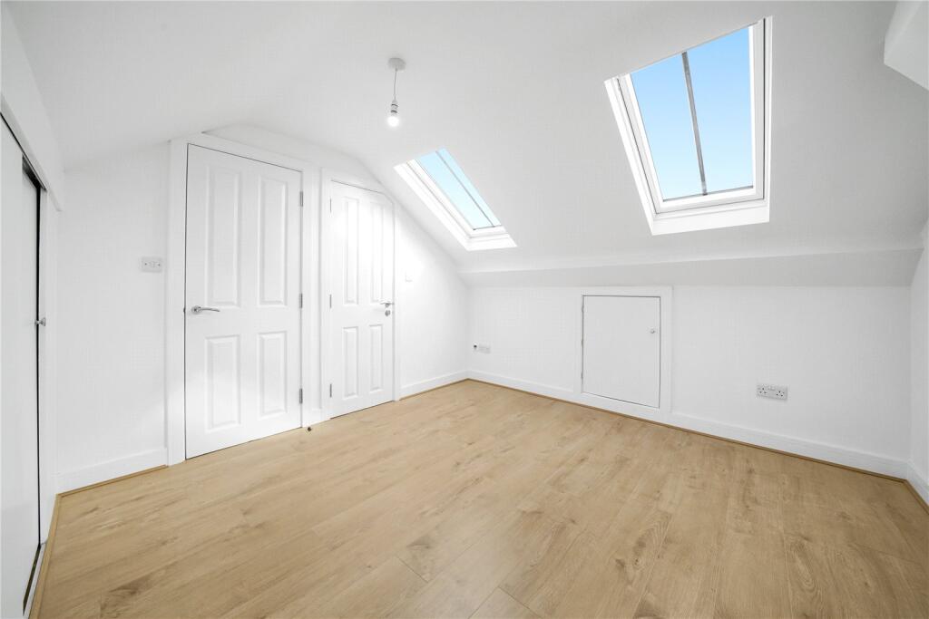 4 bedroom flat for rent