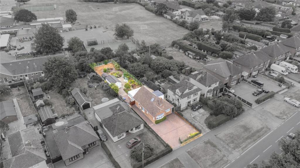Main image of property: Panfield Lane, Braintree, Essex, CM7